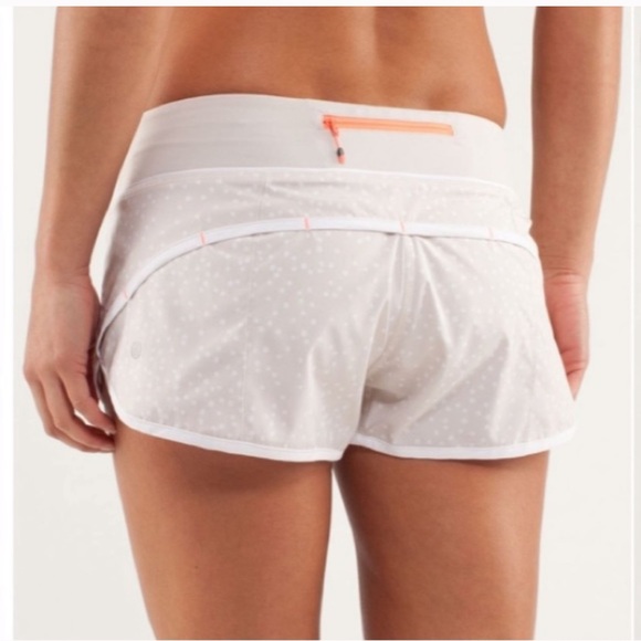 🍋Lululemon Speed Short! - Picture 3 of 8